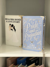 Load image into Gallery viewer, Book Clutch - Pride and Prejudice - with short handle
