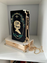 Load image into Gallery viewer, Clutch book Little Women - black
