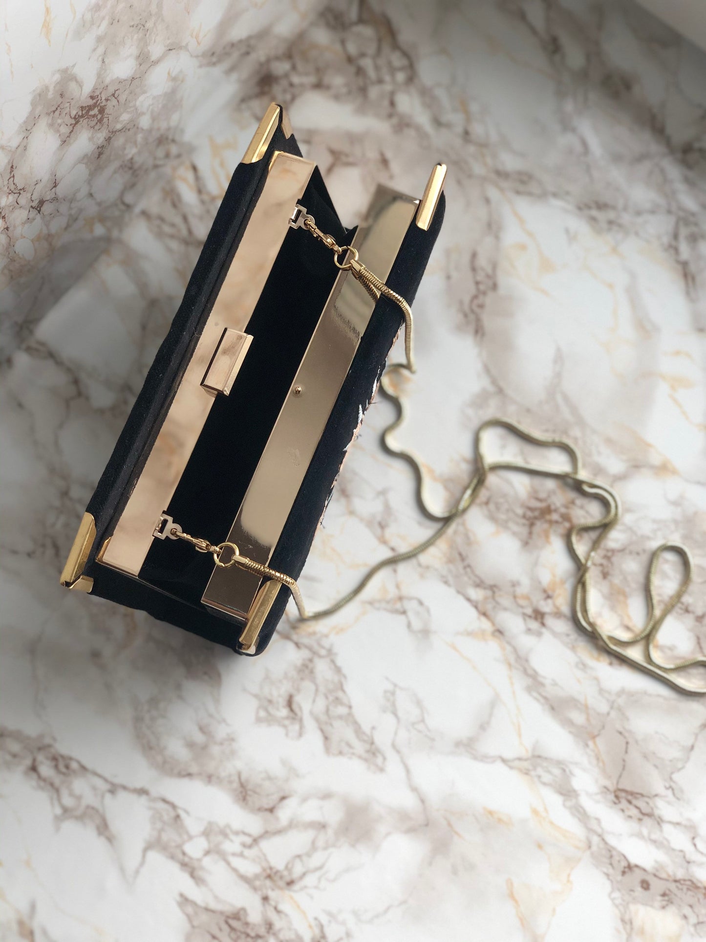 Book clutch handbag - Fantastic Beasts - Black embroidered velvet