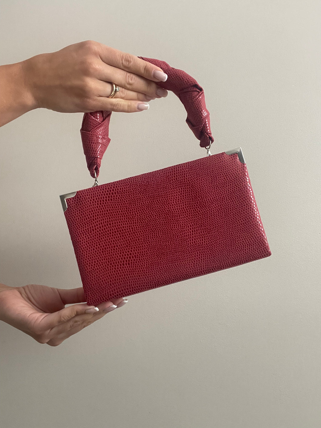 Mini handbag with handle - dark red version
