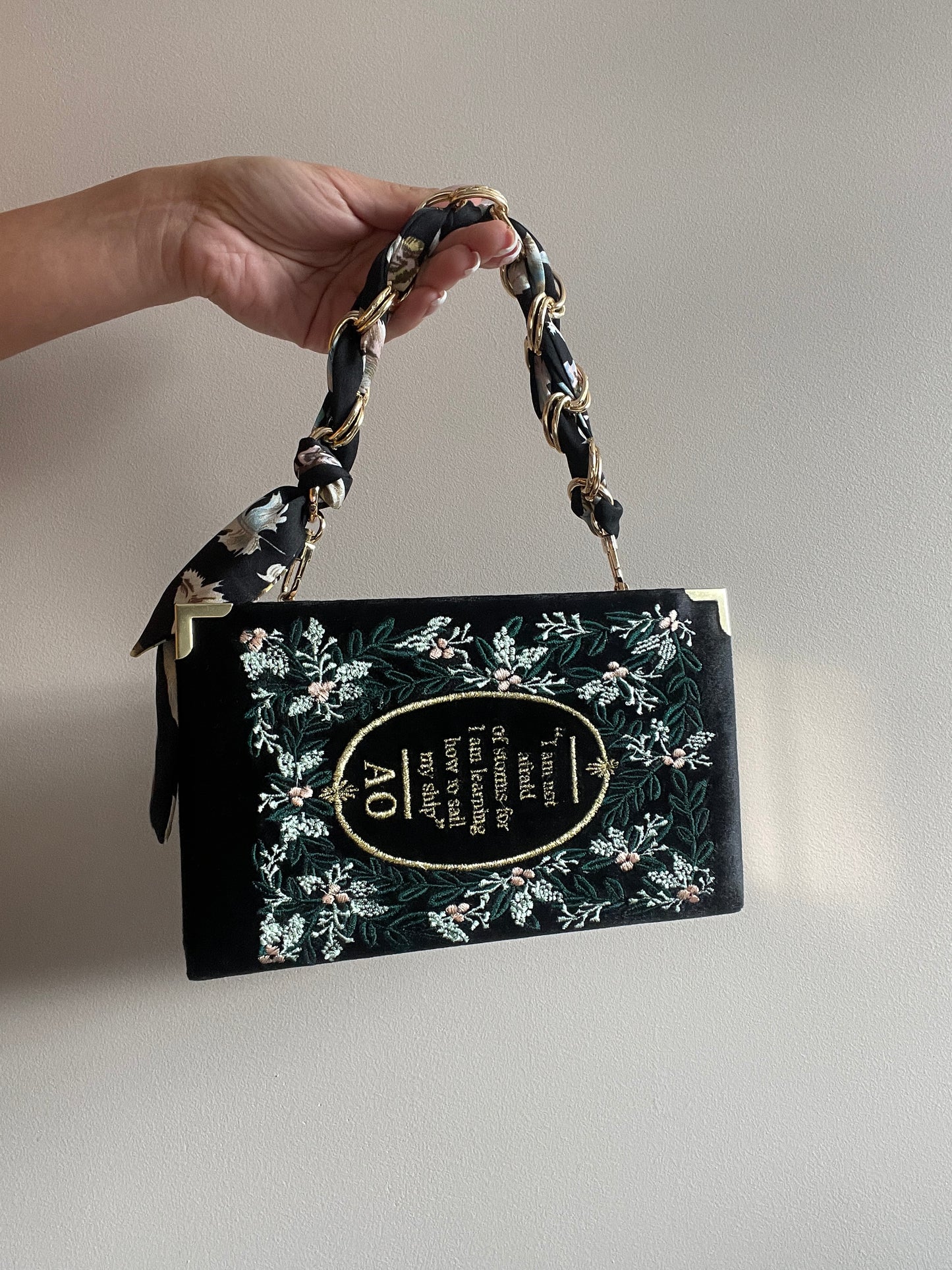 Bookish Bag - 2 sided Little Women - with short handle
