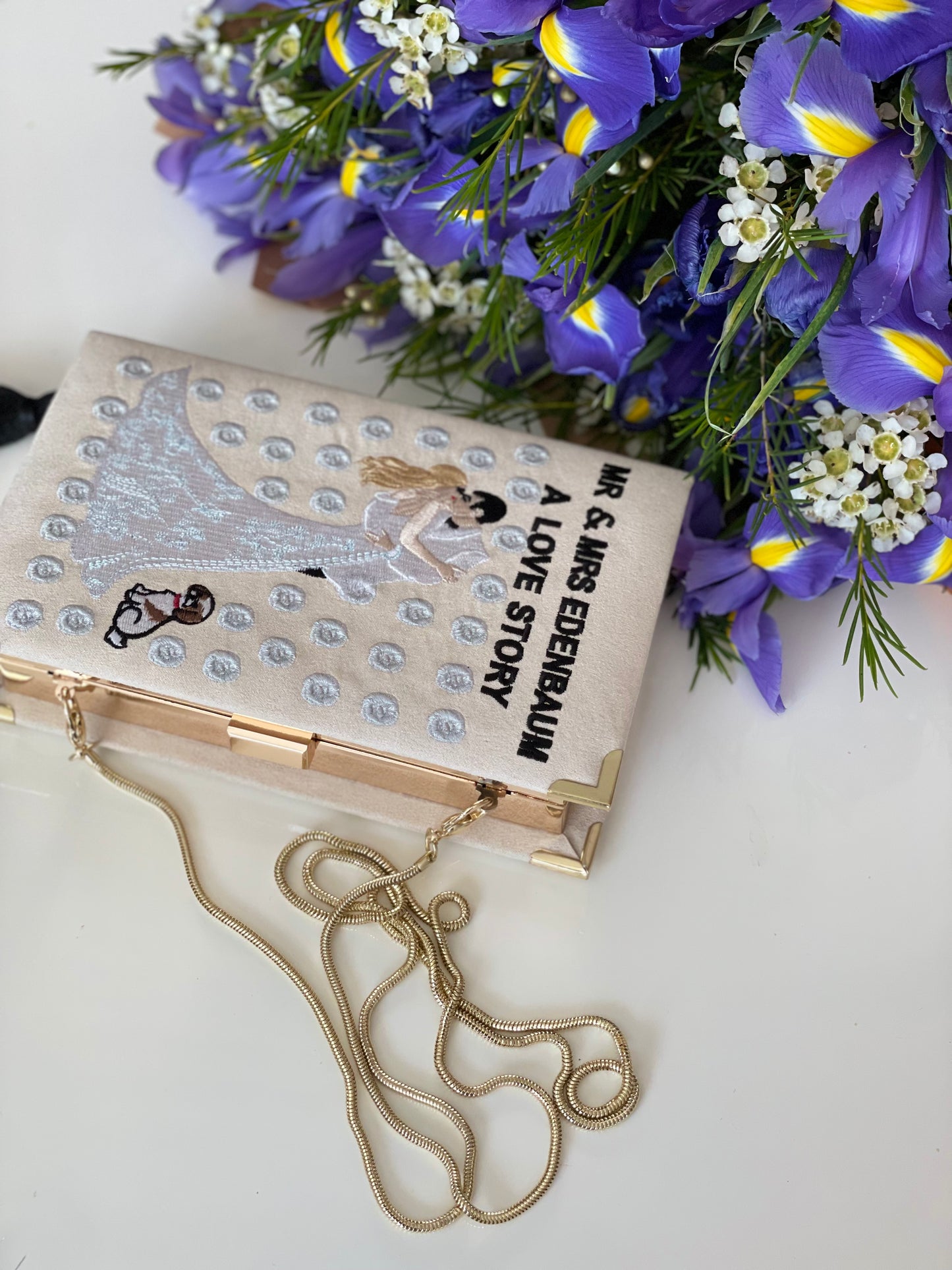 Bridal clutch book Mr&Mrs with personalized design