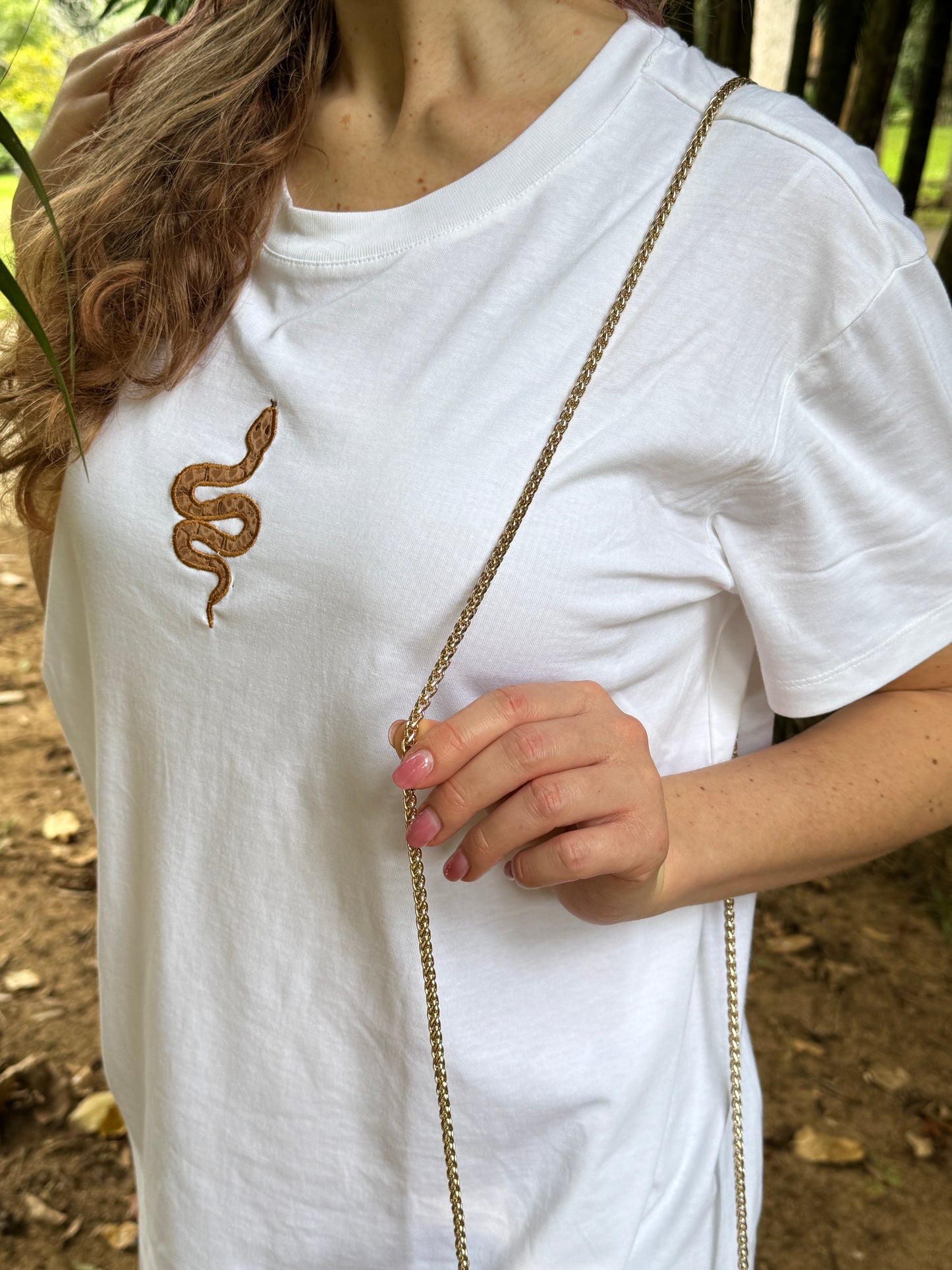 Set of 2: Snake shaped T-shirt + clutch beige version