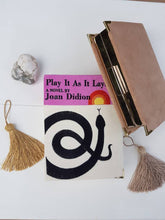 Load image into Gallery viewer, Book clutch - PLAY it as it LAYS - Joan Didion - Pink and white velvet
