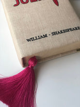 Load image into Gallery viewer, Book clutch - ROMEO and Juliet - Beige velvet version
