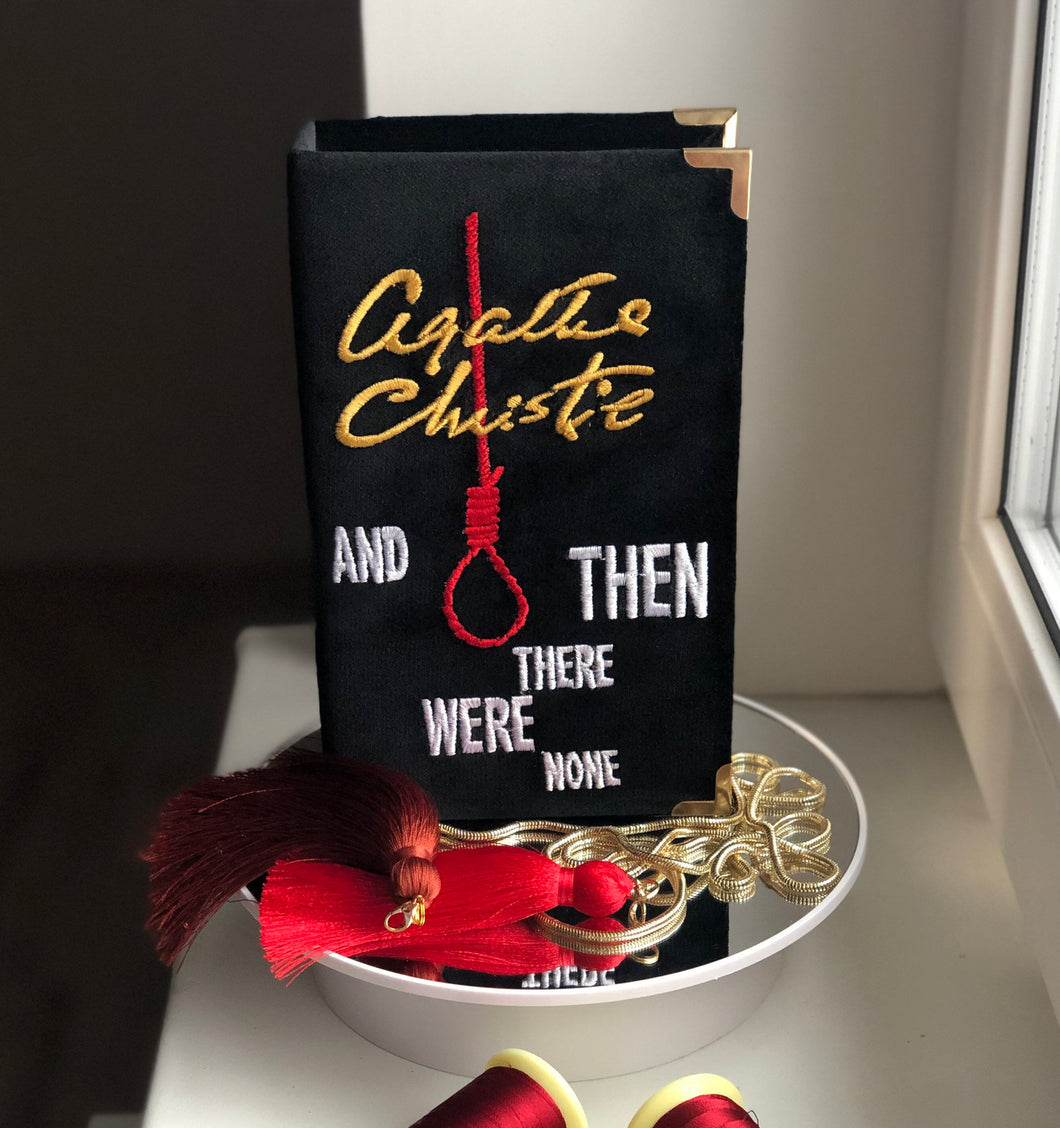 Book Clutch Agatha Christie - And then there were none (black velvet version)