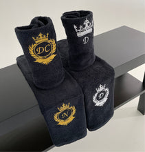 Load image into Gallery viewer, Black Bath towel set / Silver thread / Monogrammed Towels / Embroidered initials
