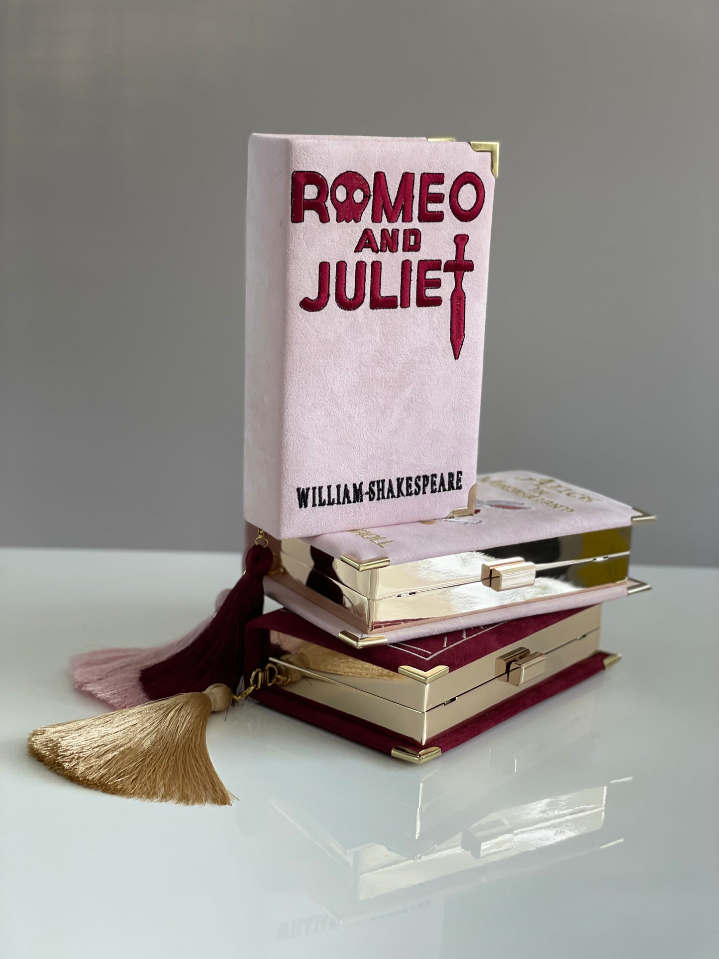 Romeo and Juliet clutch book