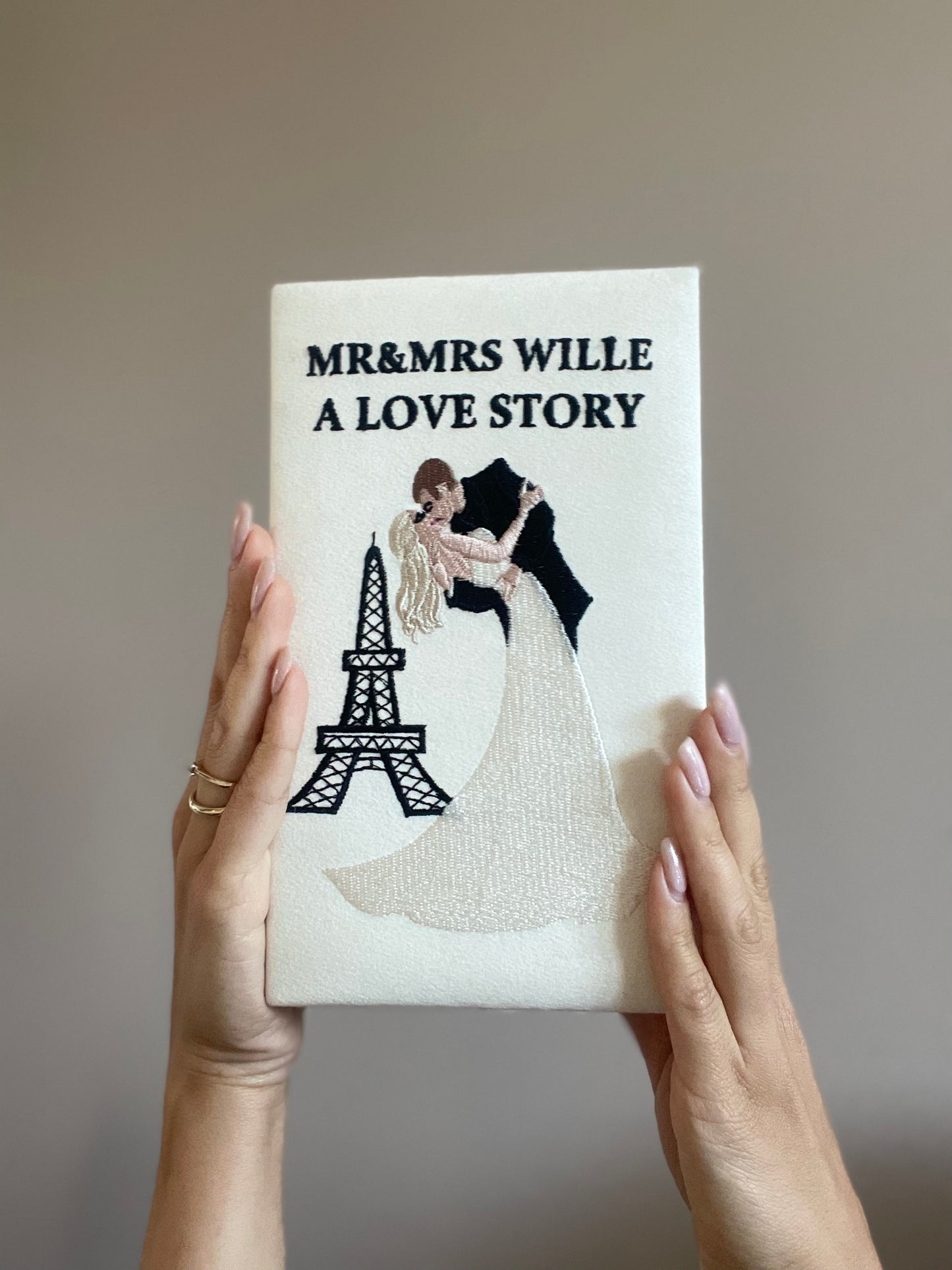 Mr&Mrs wedding clutch book with personalized design