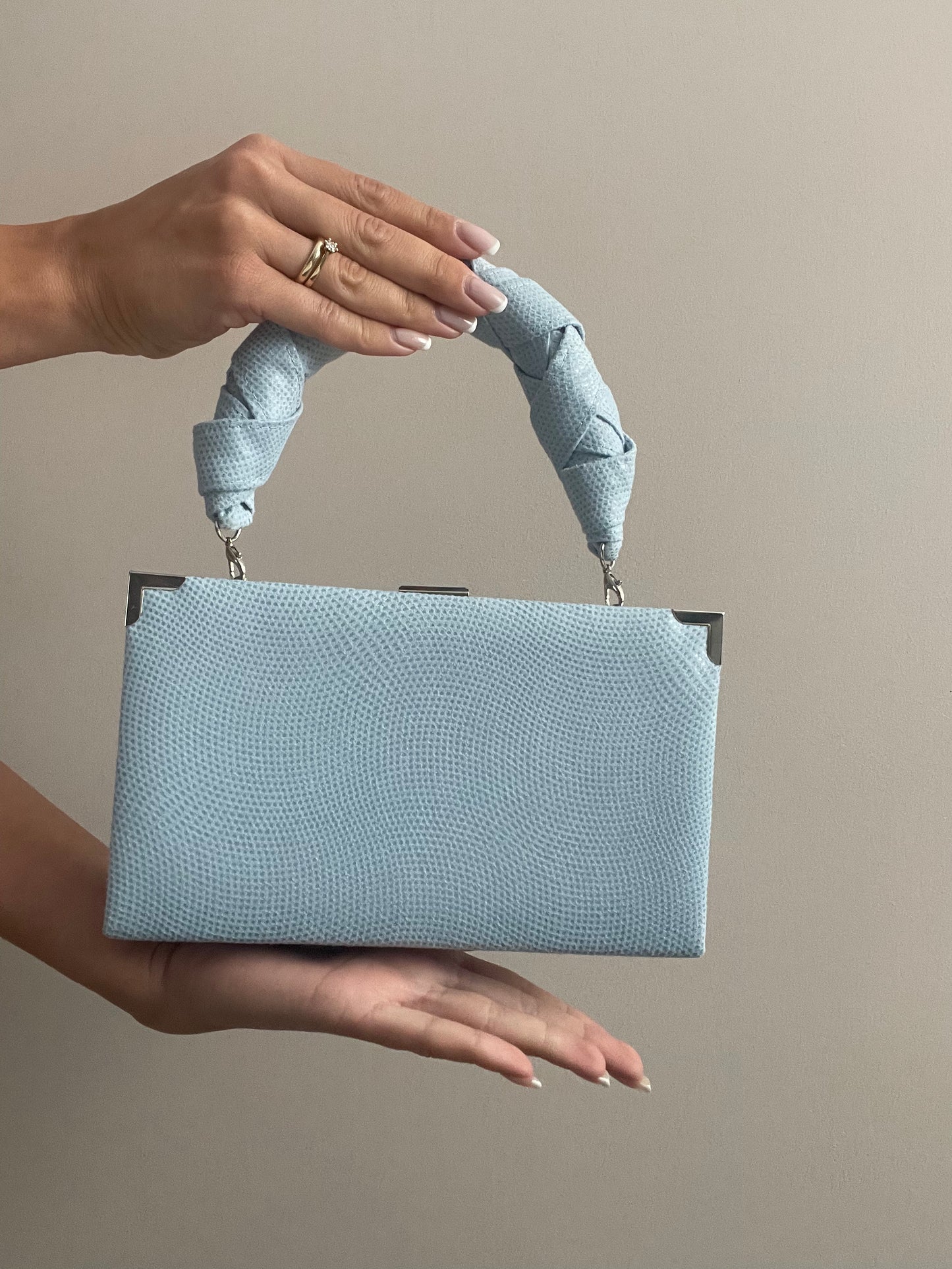 Mini handbag with handle - light blue version