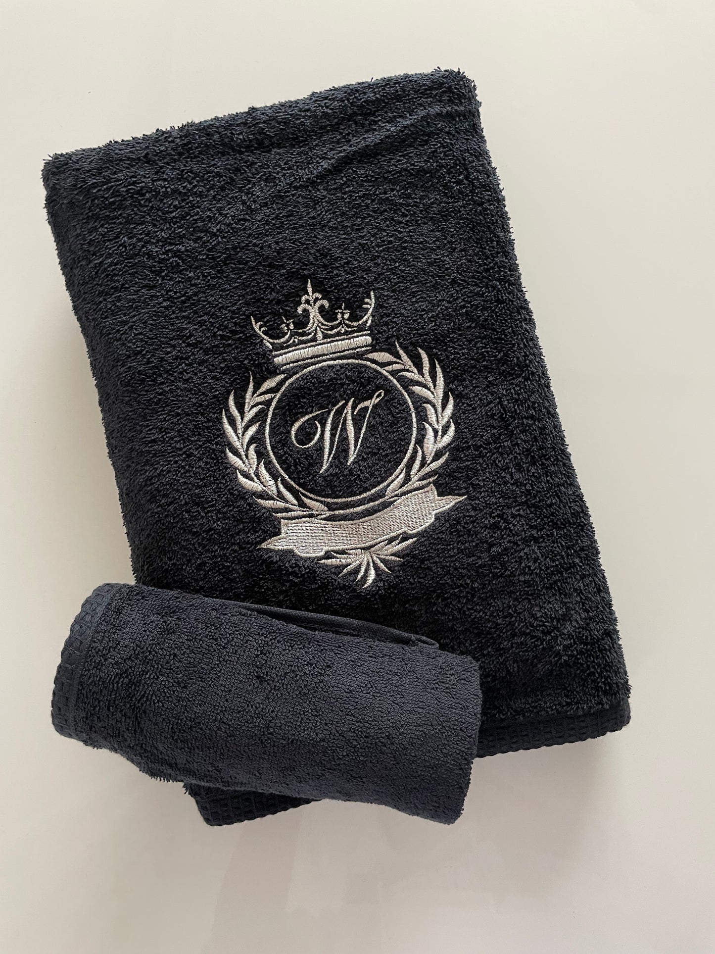 Black Bath towel set with initials / Monogrammed Towels / Embroidered antique gold initials